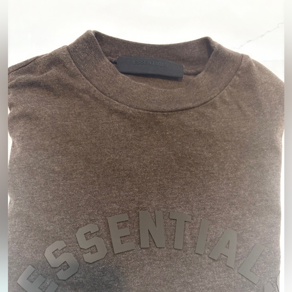 Boys Essentials Fear of God Brown cotton TShirt size 10. Originally $80.
$30